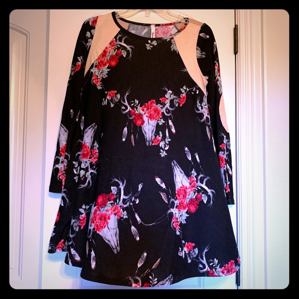 Ladies 3/4 sleeve knit blouse by Lilypad